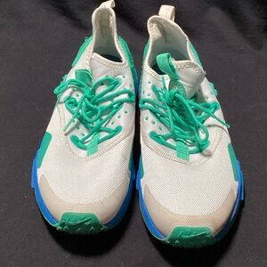 Nike Air Huarache Drift ‘Barely Green’